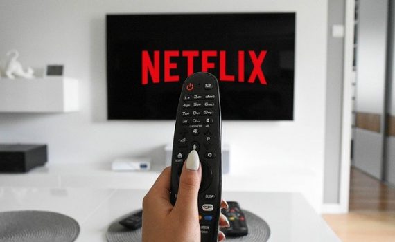dream job - watch netflix get paid sml
