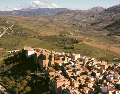 Dream Job Vacancy - Airbnb Host in Sicily for 1 year sml