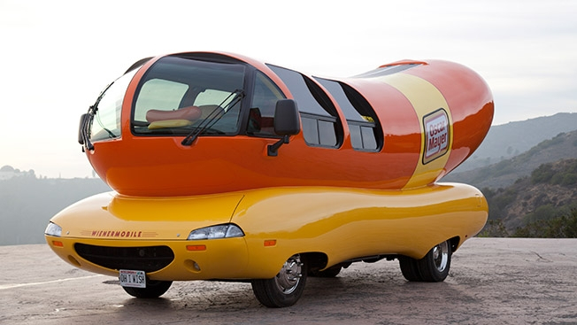 Dream Job - Wienermobile drivers 2023 with Oscar Mayer 1