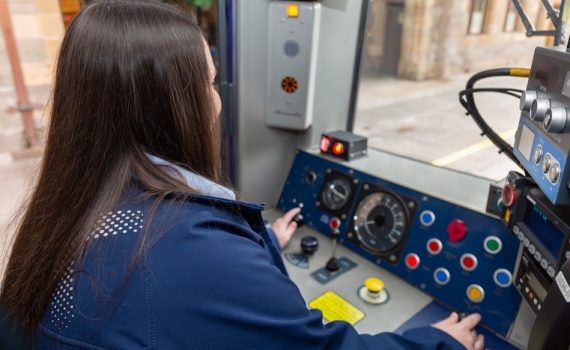 dream job vacancy - drive a train in spectacular scottish scenery